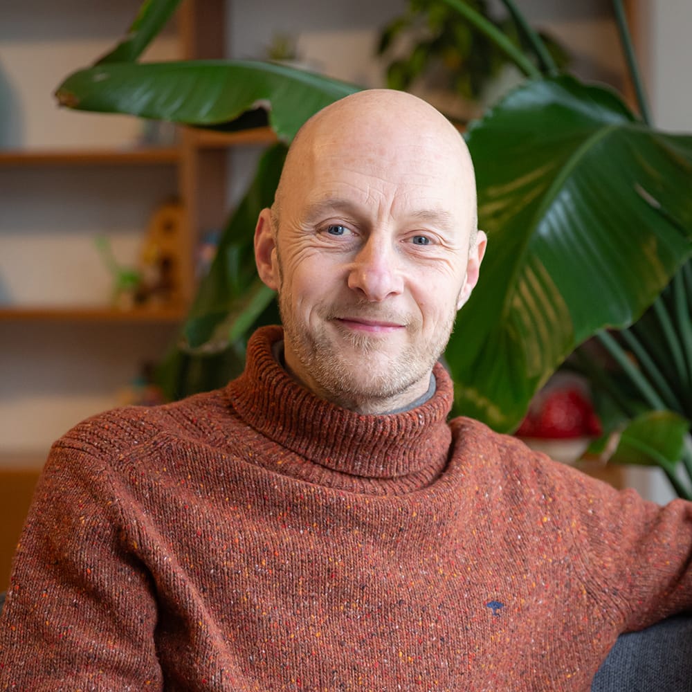 Dennis Claessens, officemanager